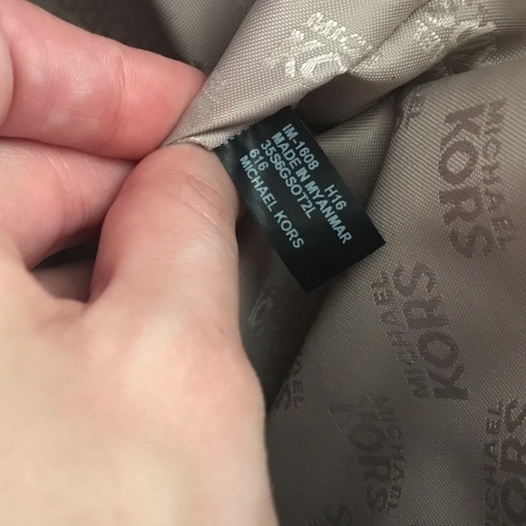 SOLD Michael Kors Kellen Satchel Brick - Picture 8 of 9